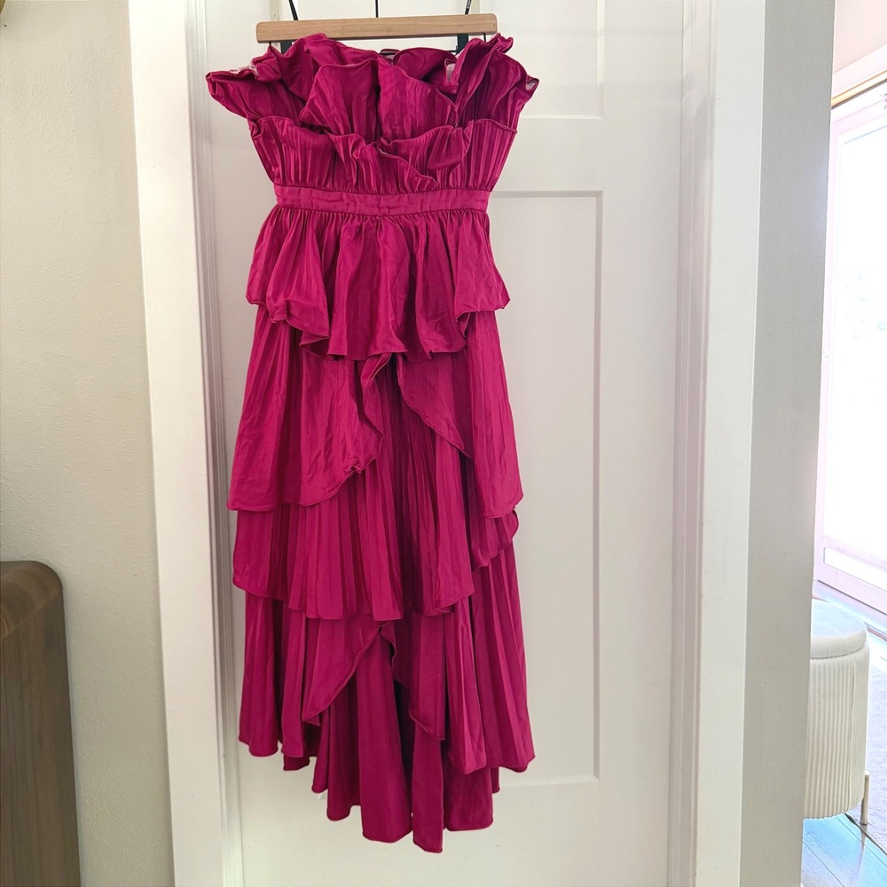 AMUR Pink Judah Pleated Tiered Ruffle Strapless Gown Dress Gala Statement 10